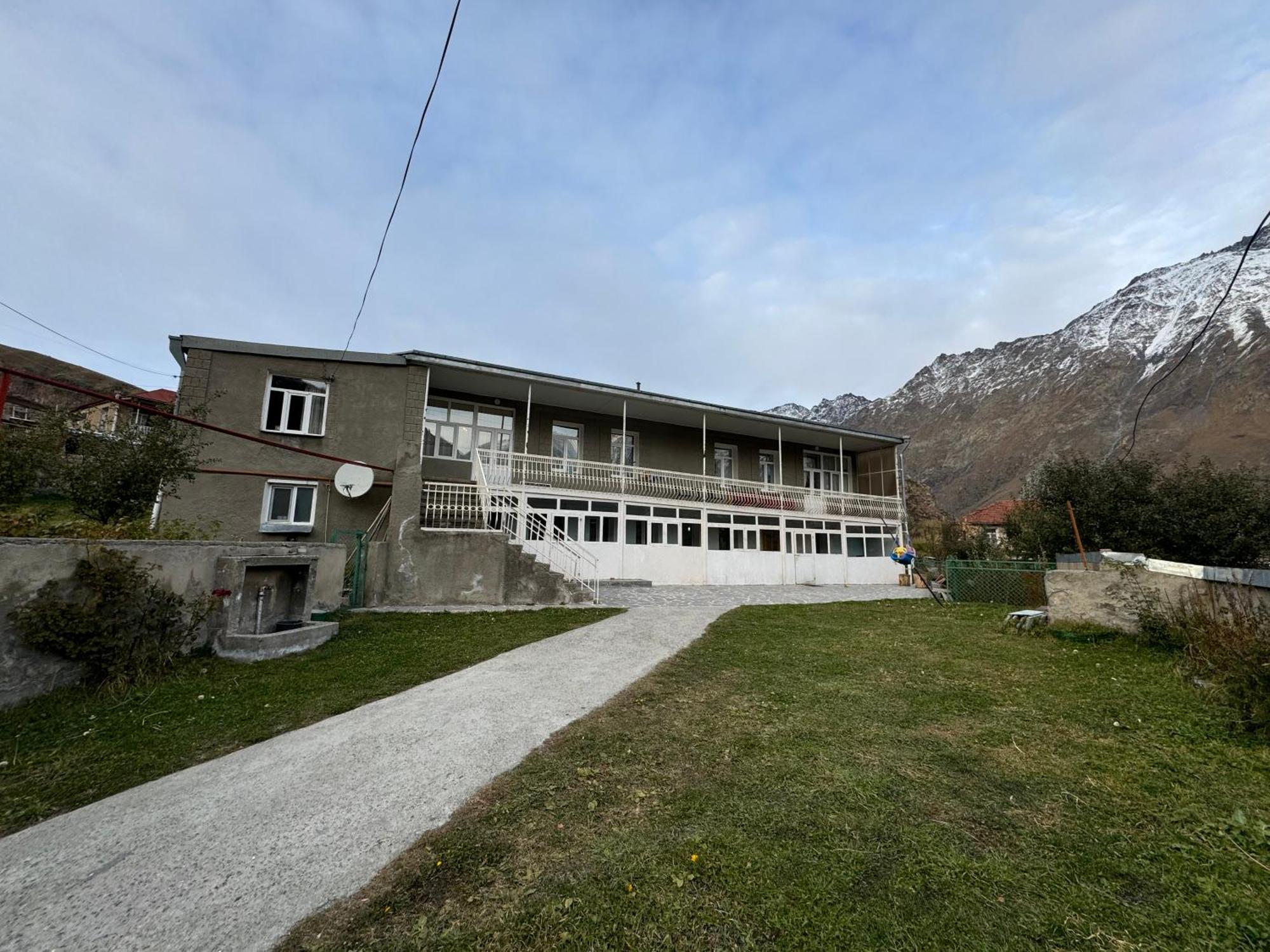 Hotel Polaris Kazbegi Exteriér fotografie